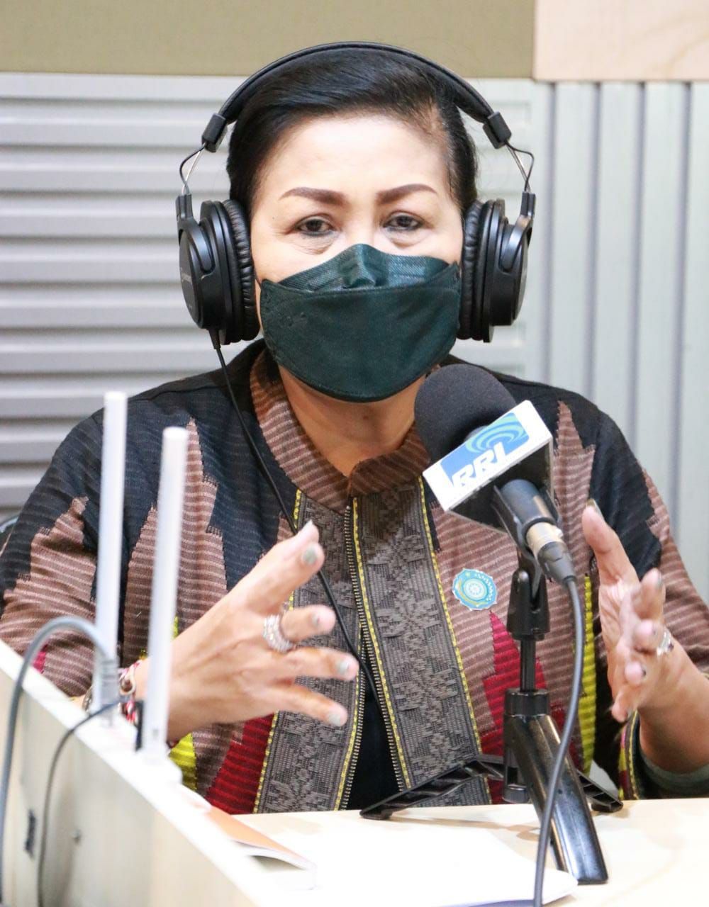 podiumnews.com-Putri Koster Ajak PKK Tanamkan Nilai Budi Pekerti Anak Melalui Dongeng